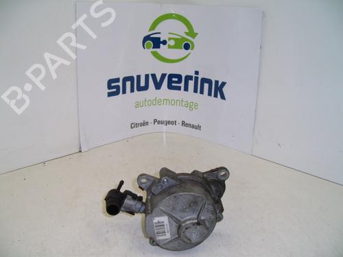 Used Vacuum pump RENAULT TRAFIC II Van (FL) 2.0 dCi 115 (FL01, FL0U) (114 hp) 23122138