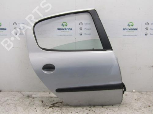 Used Right rear door PEUGEOT 206 Hatchback (2A/C) 1.1 i (60 hp) 10790865