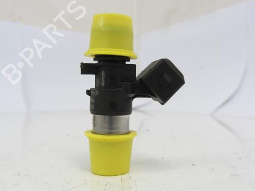 Used Injector RENAULT TWINGO II (CN0_) 1.2 16V (CN04, CN0B) (75 hp) 13322380