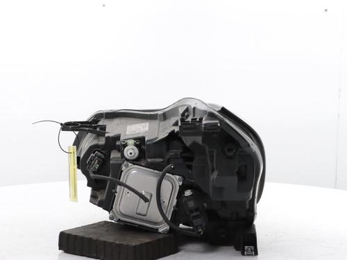 Right headlight RENAULT CAPTUR II (HF_) TCe 90 (HFM6) | BP31261383C29