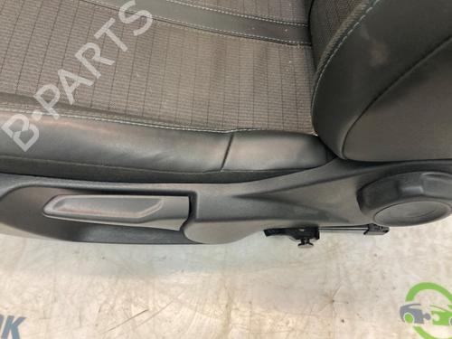 Left front seat PEUGEOT 208 II (UB_, UP_, UW_, UJ_) 1.2 PureTech 100 | BP22600093C15 