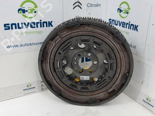 flywheel-renault-twingo-iii-bcm_-bca_-09-tce-90-bcm9-bcm2-123107553r-123101313r-2014-10797817 main image