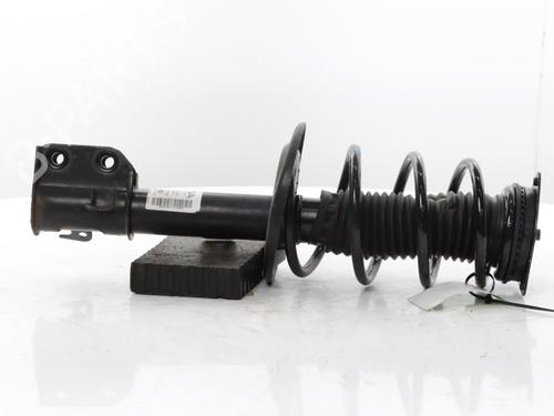 Used Left front shock absorber Left front shock absorber OPEL CORSA F (P2JO) CORSA-e (68) (136 hp) 40266045 40266045