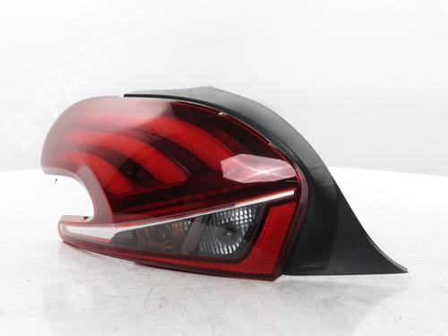 Feu arrière gauche PEUGEOT 208 I (CA_, CC_) 1.6 BlueHDi 100 (100 hp) 31960584