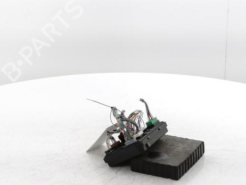 Fuse box DACIA SANDERO III 1.0 TCe 90 | BP33696426E1 - Image 4