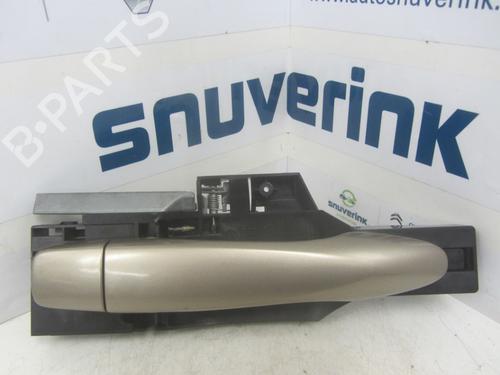 rear-right-exterior-door-handle-renault-kadjar-ha_-hl_-12-tce-130-hlmr-806068605r-806444eh0a-806b04eh0b-2015-16490769 main image
