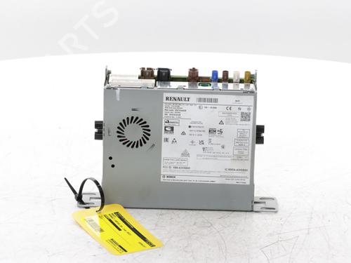 Used Radio RENAULT CAPTUR II (HF_) TCe 140 (HFN0) (140 hp) 30186488