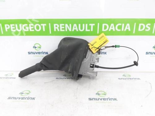 Used Hand brake Hand brake RENAULT TRAFIC III Van (FG_) 1.6 dCi 90 (FGME) (90 hp) 40579238 40579238