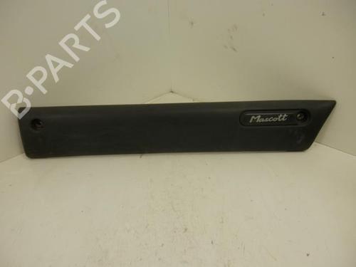 Used Door moulding trim Door moulding trim RENAULT TRUCKS MASCOTT Van 120.55 (A02300005) (115 hp) 40592320 40592320