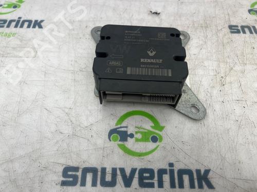 Airbag styreenhed RENAULT TWINGO III (BCM_, BCA_) 1.0 SCe 70 (BCMB) (69 hp) 19530129