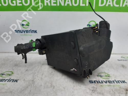 Used Fuse box Fuse box 18413771 18413771