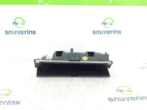 Used Glove box Glove box 15938554 15938554