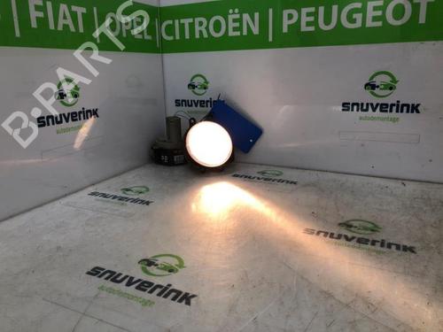 left-front-fog-light-peugeot-108-10-vti-72-9685425280-2014-22963039 main image