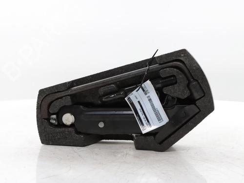 Used Jack Kit PEUGEOT 107 (PM_, PN_) 1.0 (68 hp) 30757698