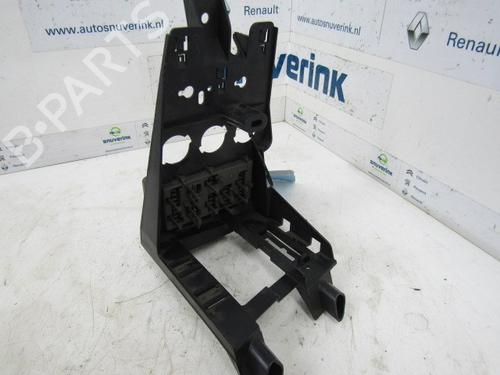Fuse box PEUGEOT 106 II (1A_, 1C_) 1.1 i | BP17026065E1 