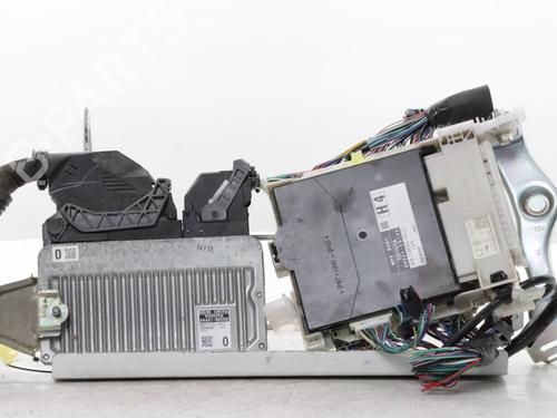Used Engine control unit (ECU) TOYOTA YARIS (_P13_) 1.5 Hybrid (NHP130_, NHP130) (101 hp) 31261315
