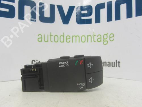 Used Steering wheel controls RENAULT CLIO IV Grandtour (KH_) 0.9 TCe 90 (90 hp) 13188141
