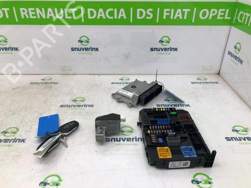 Used Engine control unit (ECU) Engine control unit (ECU) 18301158 18301158