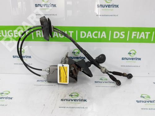 Used Manual gearbox selector Manual gearbox selector NISSAN PRIMASTAR Van (X83) 2.0 dCi 90 (90 hp) 10802353 10802353