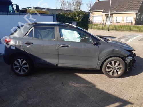 Middle console KIA STONIC (YB) 1.0 T-GDi Eco-Dynamics+ | BP40576100I22 - Image 11