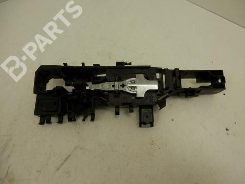 exterior-door-handle-renault-megane-ii-coupe-cabriolet-em01_-19-dci-8200388110-2003-2004-2005-2006-2007-2008-2009-2010-10786003 main image