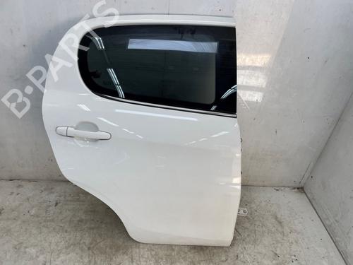 Used Right rear door Right rear door 37072293 37072293