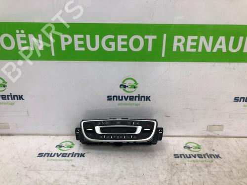 Used Climate control Climate control 21599948 21599948