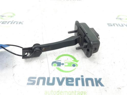 rear-left-lock-peugeot-2008-i-cu_-12-thp-110-puretech-110-9671891280-2013-16099331 main image