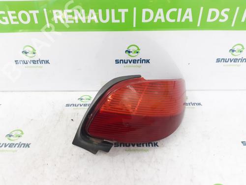 Used Right taillight PEUGEOT 206 CC (2D) 1.6 16V (2DNFUF, 2DNFUR) (109 hp) 19060295
