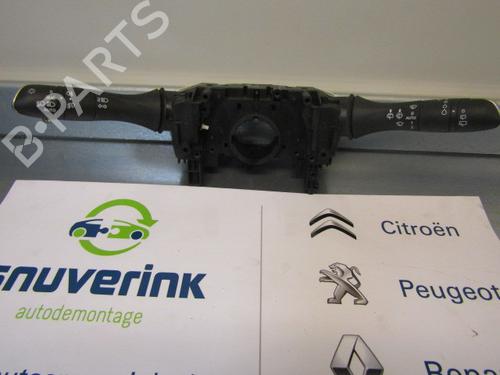 Steering column stalk RENAULT GRAND SCÉNIC IV (R9_) 1.2 TCe 130 (130 hp) 17982111