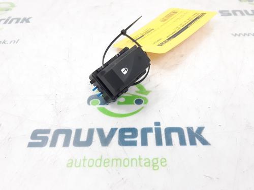 switch-renault-wind-e4m_-12-tce-100-e4mf-252101060r-252101080r-2010-11199223 main image