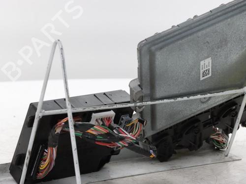 Engine control unit (ECU) RENAULT CAPTUR I (J5_, H5_) 1.2 TCe 120 | BP32124427M57 