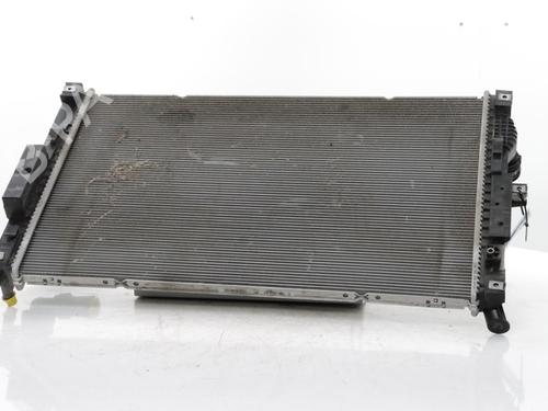 Used Water radiator Water radiator PEUGEOT 308 III (FB_, FH_, FP_, F3_, FM_) PureTech 130 (FPHNSL, FPHNST) (131 hp) 33697186 33697186
