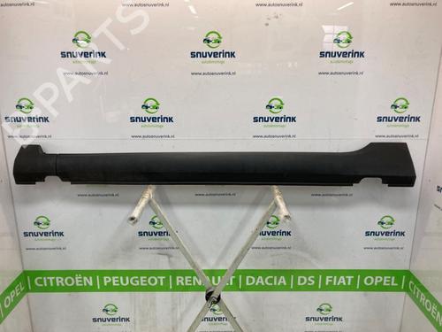 Used Left sideskirt PEUGEOT 2008 I (CU_) 1.2 VTi (82 hp) 22963493