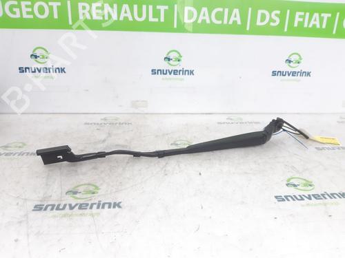 Used Front windshield wiper arm Front windshield wiper arm RENAULT MEGANE E-TECH SUV EV60 (BNJ1) (218 hp) 24418325 24418325