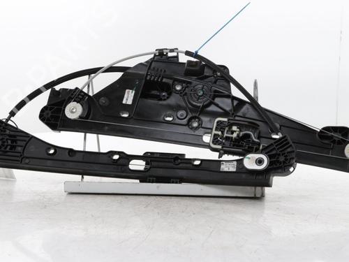 Rudehejsemekanisme ventre foran Rudehejsemekanisme ventre foran PEUGEOT 3008 III (KA_, KB_, KC_) Hybrid 136 (KAHPYE) (136 hp) 33845733 33845733