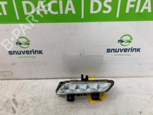 Used Left daytime light Left daytime light 20500038 20500038