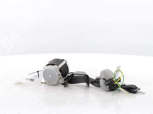 Used Rear center seatbelt TOYOTA YARIS (_P13_) 1.5 Hybrid (NHP130_, NHP130) (101 hp) 31261402