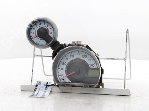 Used Instrument cluster PEUGEOT 107 (PM_, PN_) 1.0 (68 hp) 31050018