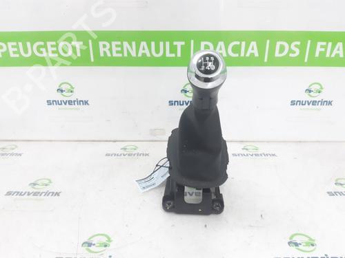 Shift knob PEUGEOT 108 1.0 VTi 72 | BP25205070I34 - Image 1
