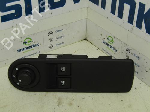 Used Switch RENAULT CLIO IV (BH_) 0.9 TCe 90 (BHNF, BHMA, BHMH, BHJK, BHJR) (90 hp) 10789438