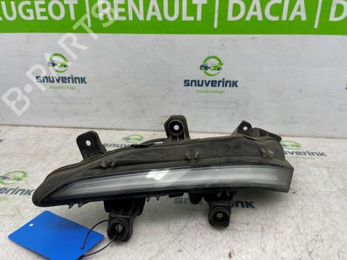 Used Right daytime light PEUGEOT 2008 II (UD_, US_, UY_, UJ_, UR_, UC_) 1.2 PureTech 130 (USHNS, URHNS) (130 hp) 26488711