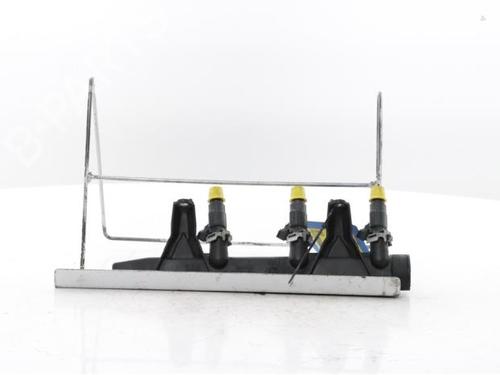 Used Injection rail Injection rail PEUGEOT 208 I (CA_, CC_) 1.2 VTI 82 (82 hp) 39912230 39912230