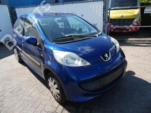 Used Right headlight Right headlight PEUGEOT 107 (PM_, PN_) 1.0 (68 hp) 10808355 10808355