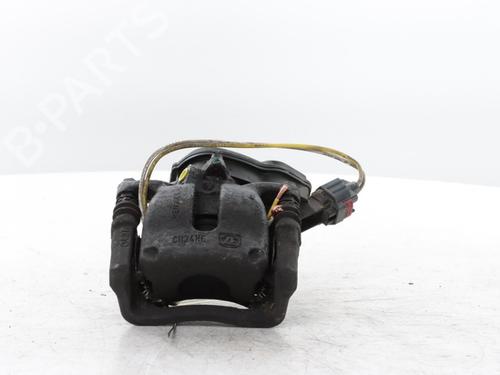 Venstre bremsekaliber bag Venstre bremsekaliber bag RENAULT ARKANA I (LCM_, LDN_) 1.3 TCe 160 (LDN1) (158 hp) 33845907 33845907