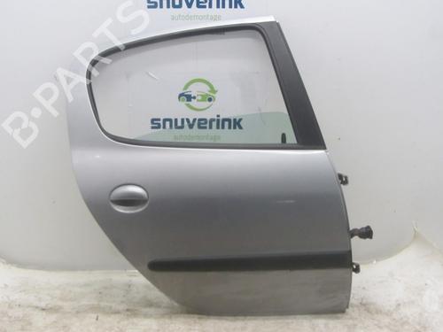 Used Right rear door PEUGEOT 206 Hatchback (2A/C) 1.4 i (75 hp) 10787814
