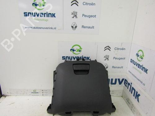 Used Glove box Glove box 10795548 10795548