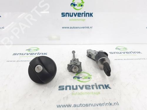 Used Ignition barrel PEUGEOT 208 I (CA_, CC_) 1.2 VTI 82 (82 hp) 13324469