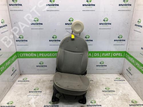 Used Right front seat Right front seat 16490954 16490954