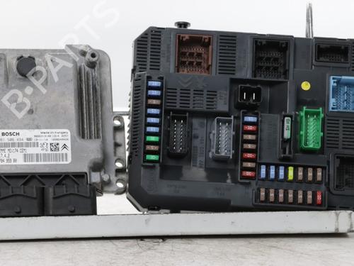Used Engine control unit (ECU) Engine control unit (ECU) PEUGEOT 2008 I (CU_) 1.6 VTi (120 hp) 34058038 34058038